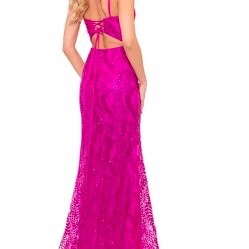 Prom dress - Picture 2 of 2